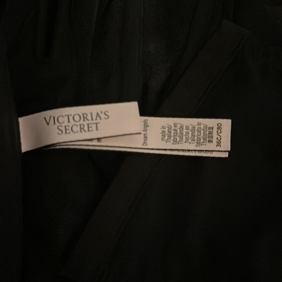 Victoria Secret 36C black lace top - Picture 4 of 4